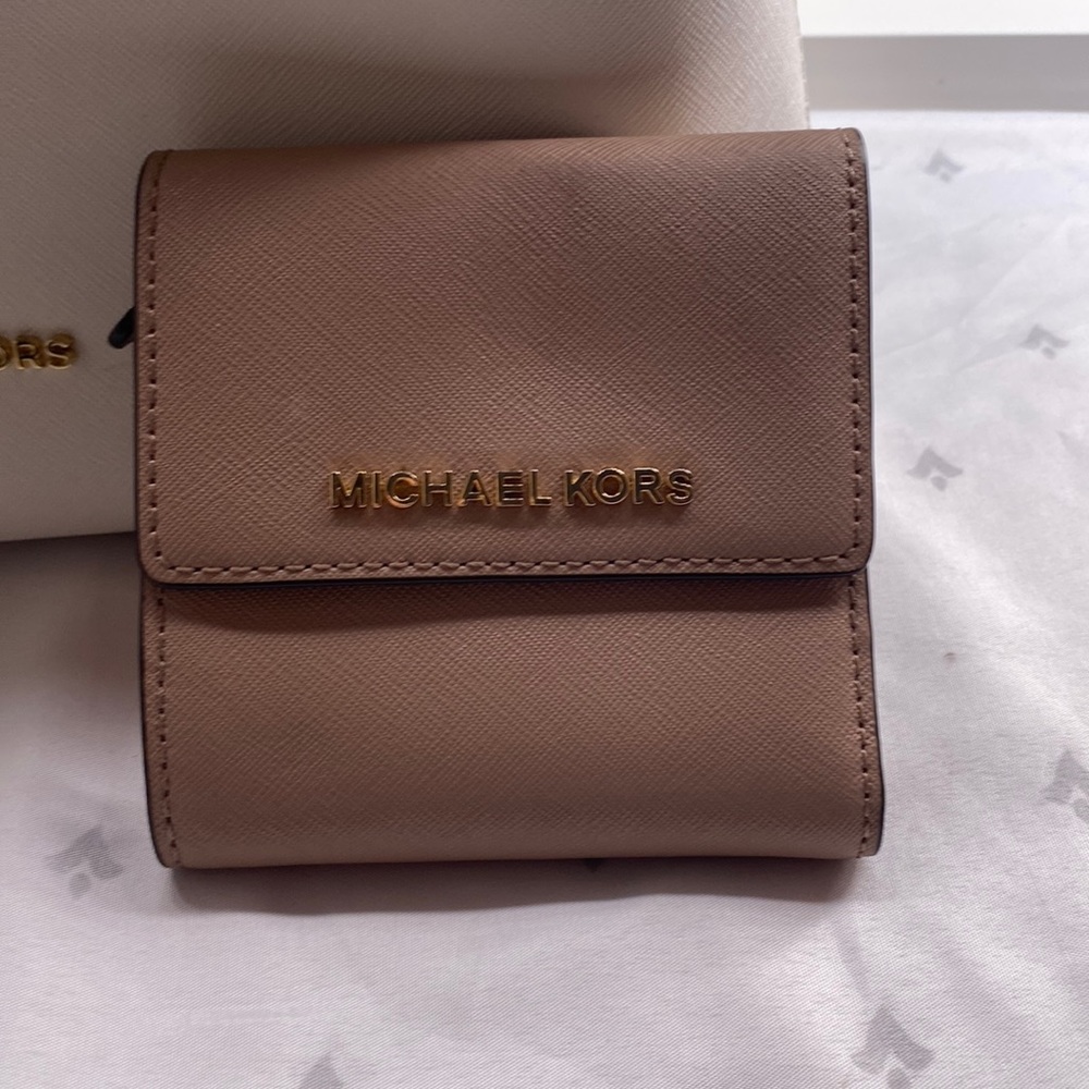 Michael Kors foldable wallet